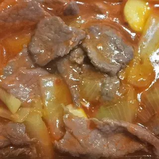 154-Ternera con ajo y salsa picante