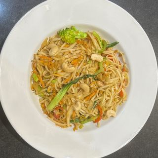 Wok de massa com vegetais