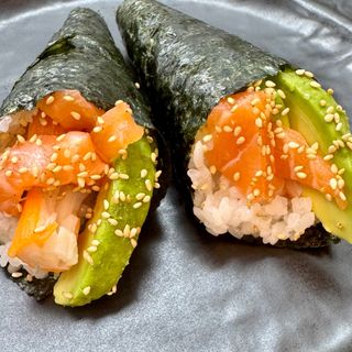 Temaki Salmón (2 Pzs.)