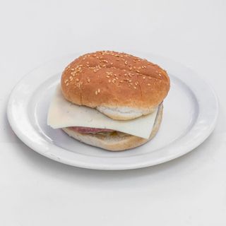 Hamburguesa Amb Ceba i Formatge