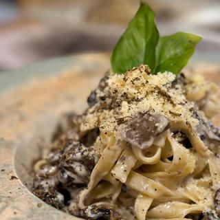 Талиатели с горски гъби и трюфелово олио  (310г)