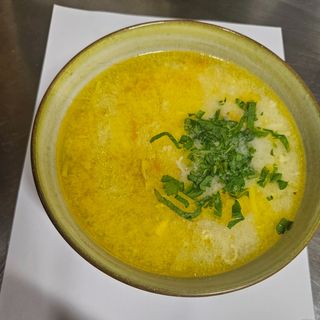 Пилешка супа приготвена от пиле ROSO