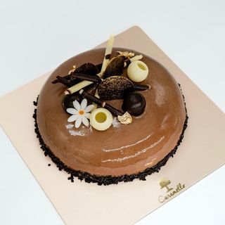 Tort  Black and White 