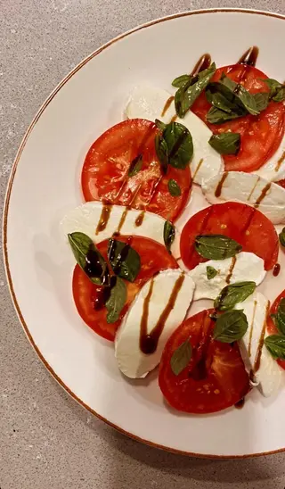 Caprese salata