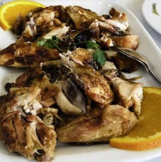 1 dose bifinhos de frango cogumelos
