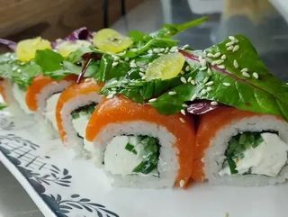 ФІЛАДЕЛЬФІЯ З ЛОСОСЕМ (305/30g)