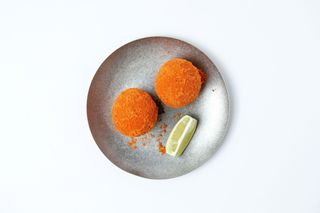 Сырные шарики с острым перцем