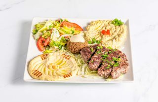 Combinado kafta con ensalada (sin gluten/halal) - مشكل كفتة