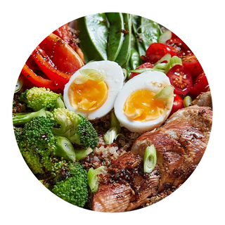 Боул з куркою та кіноа (370г)