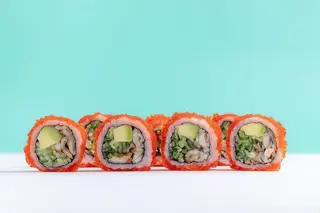 079. Uramaki sake spicy roll