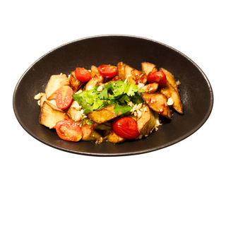 Салат с хрустящими баклажанами и сыром Стратичелла