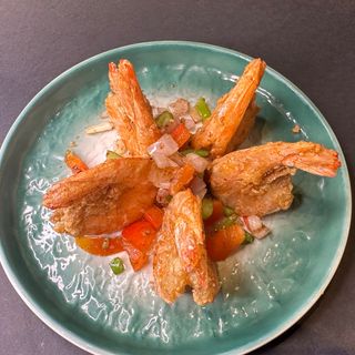 35. GAMBAS CON PIMIENTOS Y SAL