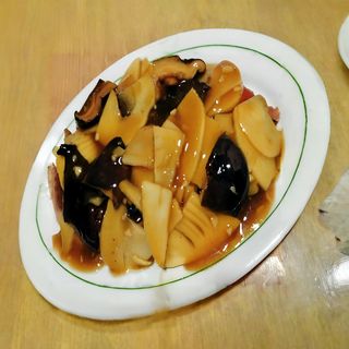 92. Pato con bambú y seta china