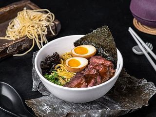 Рамен з телятиною XL (700g)