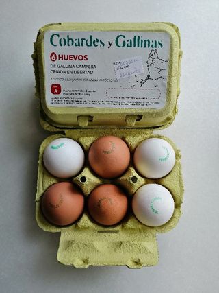 Huevos de "Cobardes y Gallinas" - 1/2docena