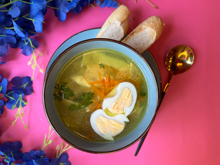 Курячий бульон з локшиною