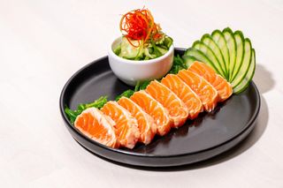 Raku Salmon tataki 175 gr