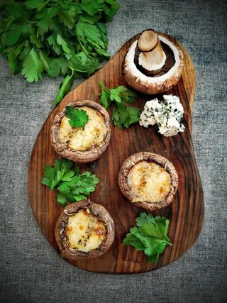 Печурки със синьо сирене (250г)