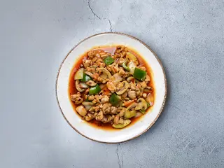 Pollo con Salsa Picante