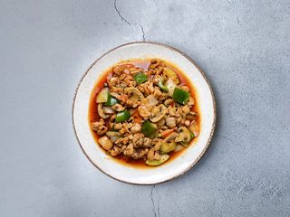 Pollo con Salsa Picante