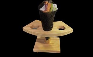 781. Maguro spicy temaki**