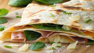 Piadina crudo, rucola, grana