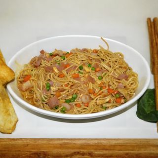Fideos Chinos Con Tres Delicias