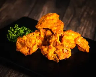 Tori Karaage (Pollo Frito) (6 pzs.)