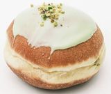 Krapfen con glassa cioccolato bianco e codette mix