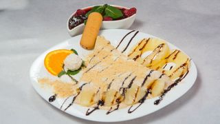 Palačinka sa eurokremom, ananasom i plazmom