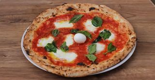 Pizza a portafoglio - Bufala Dop