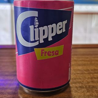Clipper Fresa (330 Ml.) Lata