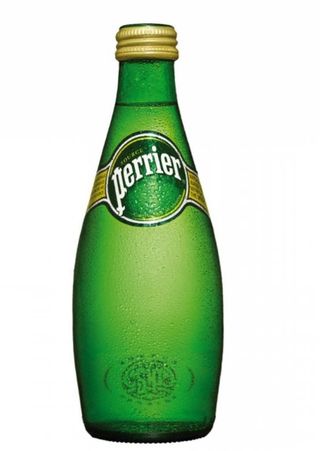 Натурално газирана вода PERRIER