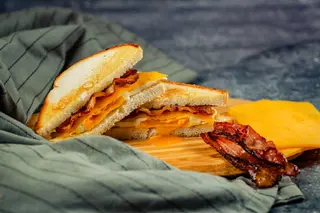 Egg bacon & cheese