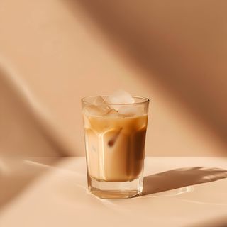 Iced Latte (Normal, Moca o Caramel)