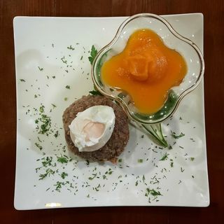 Бифштекс на пару с тыквенным пюре 