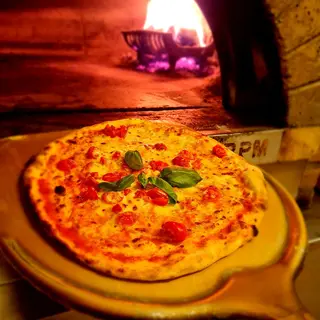 Pizza caprese