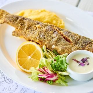 Pastrav crocant invelit in crusta de malai