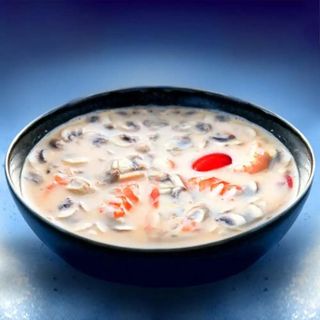 Zupa Tom-yum. Delivery