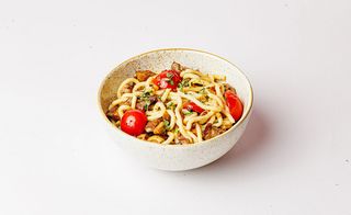 ASIAN NUDLE BEEF SUPREME