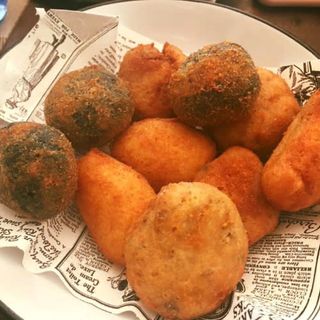 Croquetas De Chipirones (8 Uds.)