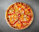 Pizza cu pui si porumb