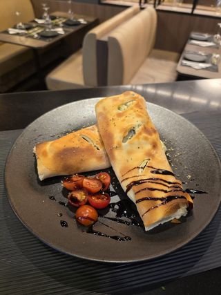 Rotolo Funghi, Pesto e Mozzarella