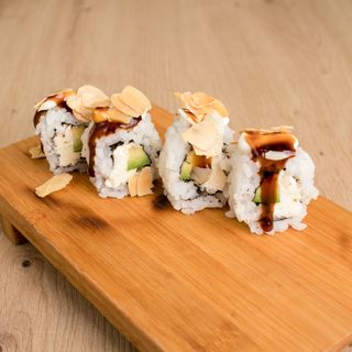 18. Roll Queso Y Almendras (4 Uds.)