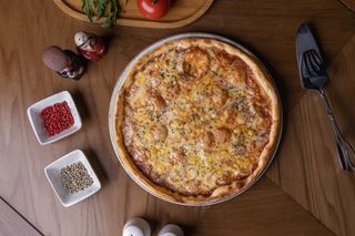 პიცა ოთხი ყველით