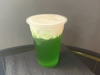 Granita al mela verde con mousse di crema