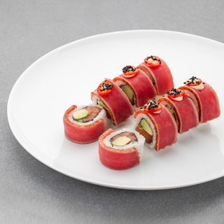 Rolka z tataki z tuńczyka