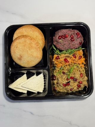 Ფხალი მჭადუკებით და ყველით