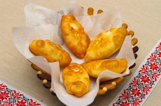 Пирожки жареные с мясом