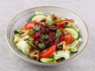 Салат з телятиною (250g)